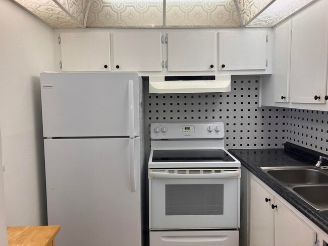 Building Photo - 130 Northampton G