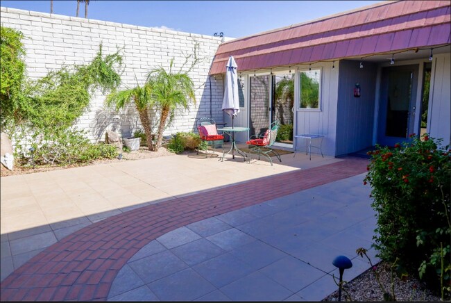Foto del edificio - 10705 W Topaz Dr