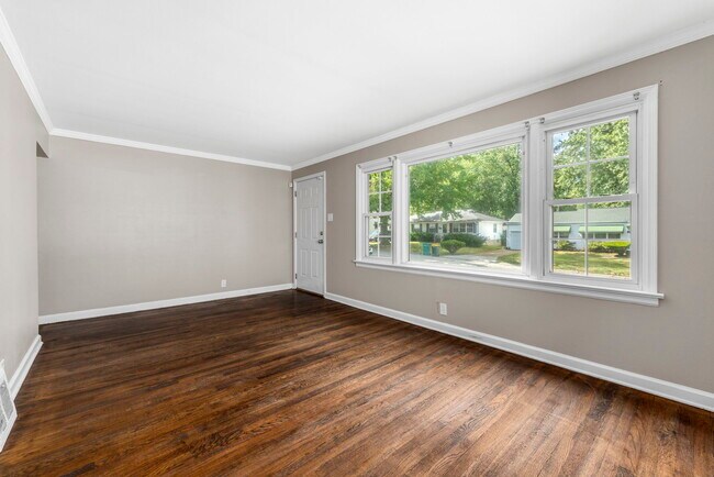 Building Photo - 10542 Anson Dr