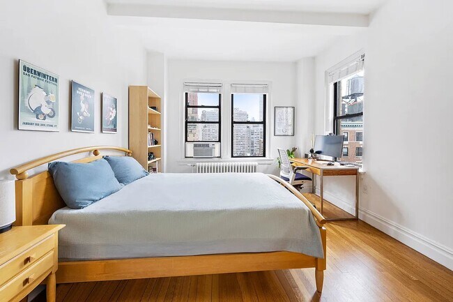 Foto del edificio - 157 E 72nd St