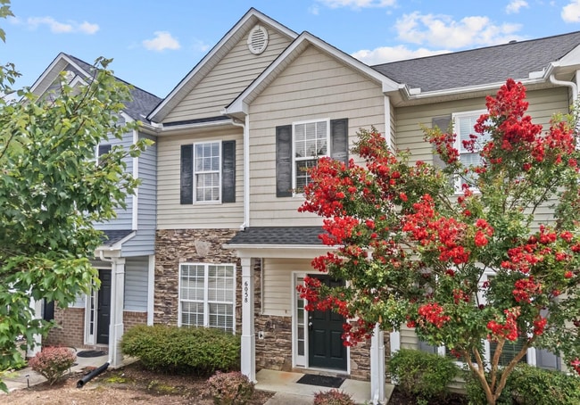 Building Photo - 6058 San Marcos Way