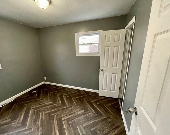 Building Photo - 26089 Lehigh St