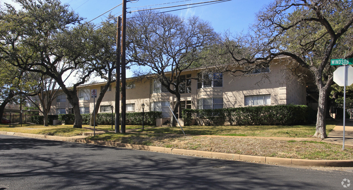 Foto del edificio - Windsor Oaks Apartments