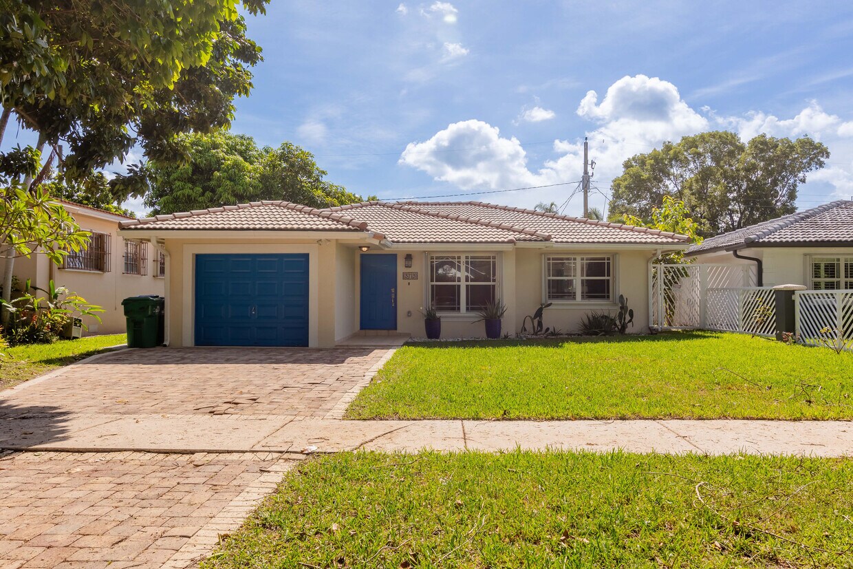 3715 SW 58th Ct, Miami, FL 33155 House Rental in Miami, FL
