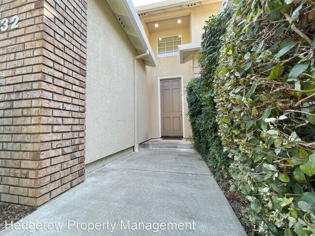 Building Photo - 3 br, 2 bath House - 1032 Matt Drive