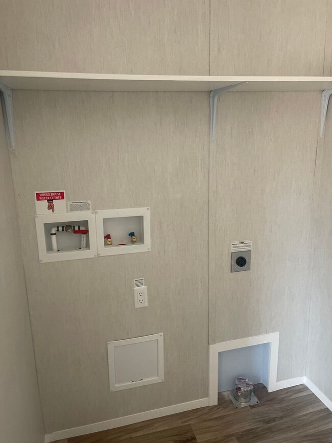 Foto del edificio - 291 Brookside Dr