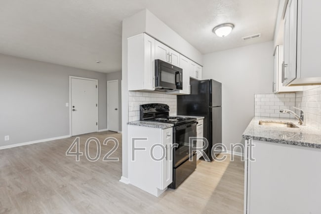 Building Photo - 8005 S 48th Ave