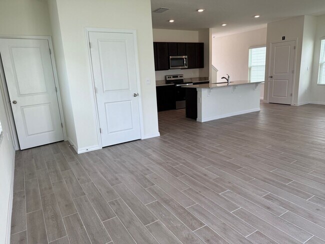 Foto del edificio - 5124 SW 48th Ln