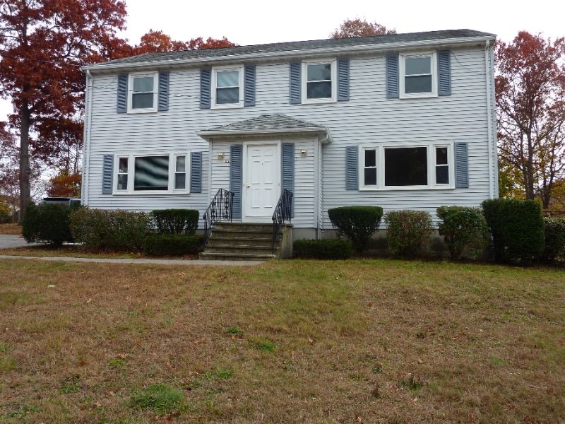 22 Andrea Dr Unit 22, Canton, MA 02021 Room for Rent in Canton, MA