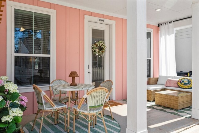 Building Photo - Boardwalk Village