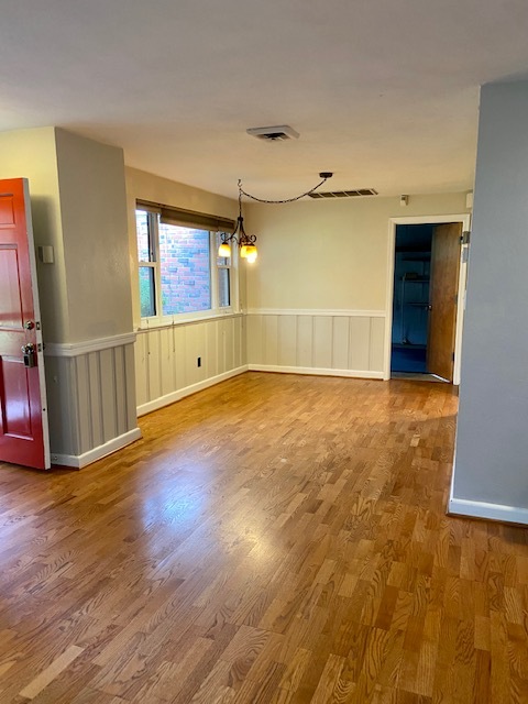 Building Photo - 5640 Lakewood Dr