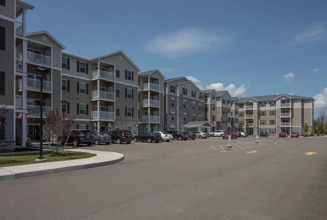 Foto principal - Meyer Pointe Senior Apartments