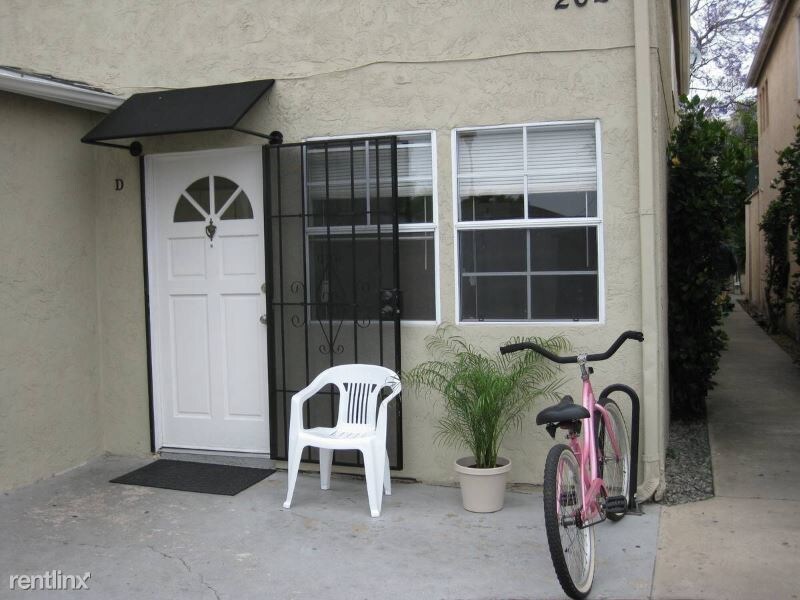 Primary Photo - 2029 Garnet Ave