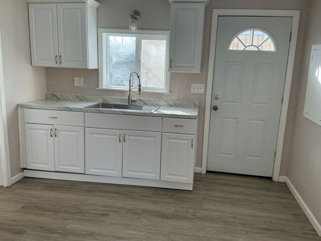 Foto del edificio - 3 Bedroom Single Family Home