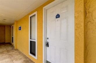 Building Photo - 2506 N Rocky Point Dr