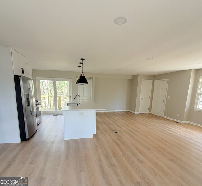 Foto del edificio - 110 Walker Woods Dr