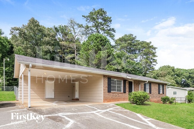 Building Photo - 362 Pine Valley Rd SW