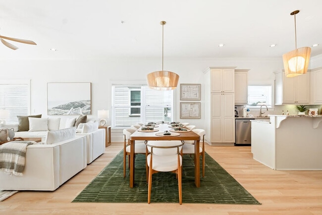 Foto del edificio - 22022 Front Beach Rd