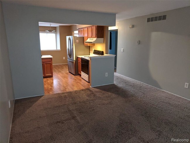 Foto del edificio - 5277 E Eleven Mile Rd