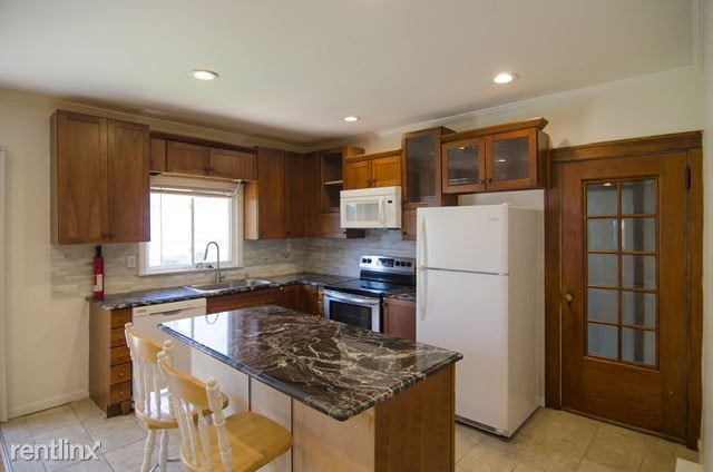 Building Photo - 3 br, 2 bath House - 3200 Crooks Rd Crooks