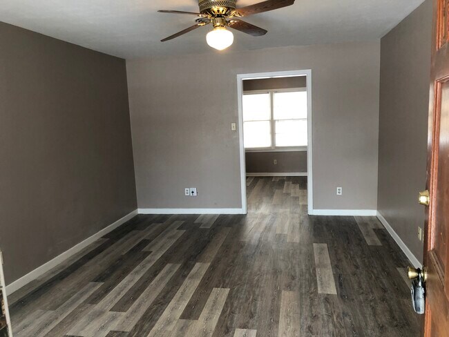 Building Photo - 4708 43rd St