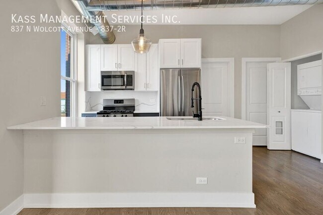 Foto del edificio - 837 N Wolcott Ave