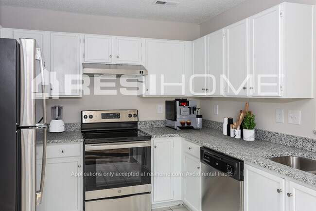 Building Photo - 431 Amhurst St Sw