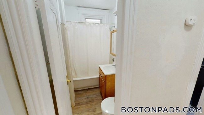 Building Photo - 1191 Boylston St