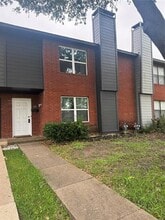 Building Photo - 323 Towne House Ln