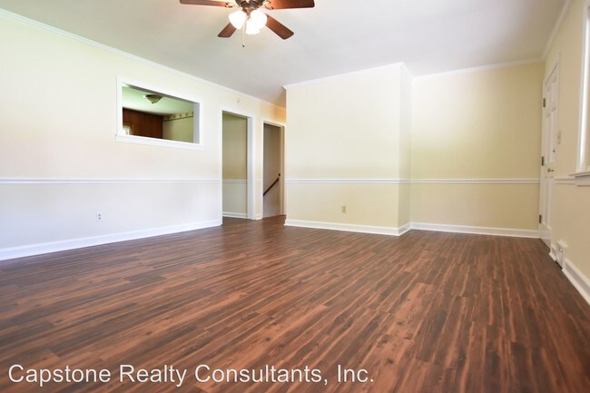 Building Photo - 5370 Shattalon Dr