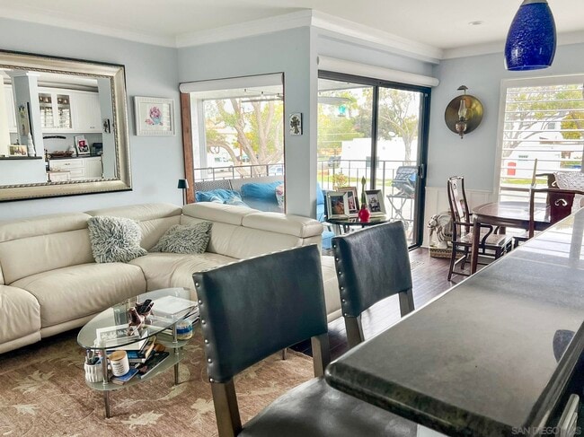 Building Photo - 901 Olive Ave