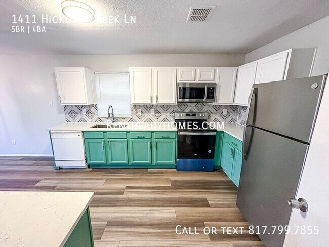 Foto del edificio - 1411 Hickory Creek Ln