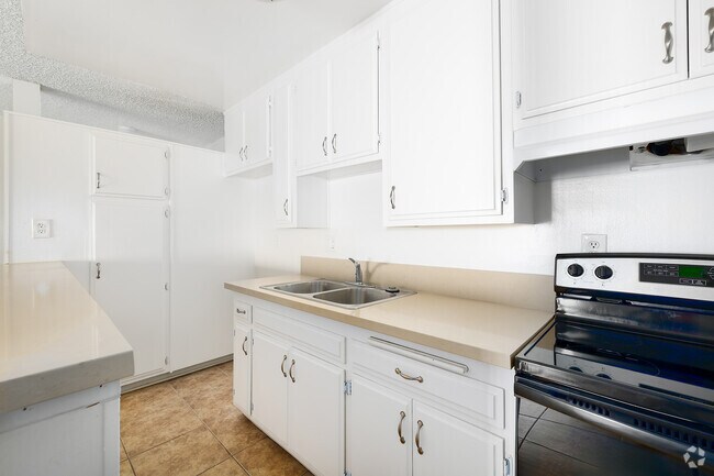 1 dormitorio, 1 baño - 700 pies cuadrados - Cocina - La Marquesa