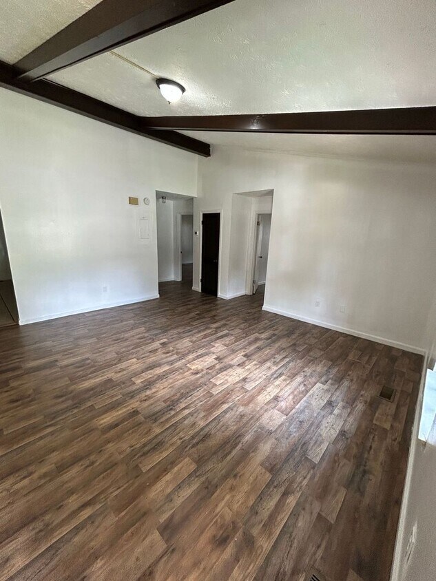 Building Photo - Perfectly Located Carrollton City Duplex!
