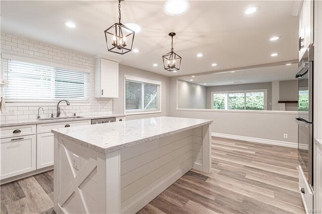 Building Photo - 4580 Hazelnut Ave