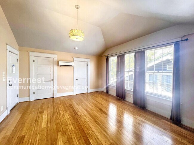 Foto del edificio - 803 Willow St