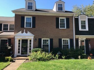Primary Photo - 4325 Simsbury Rd
