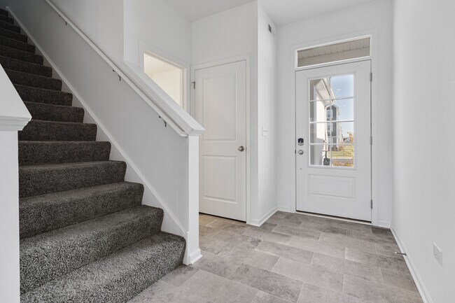 Building Photo - 4482 Chelsea Mnr Cir