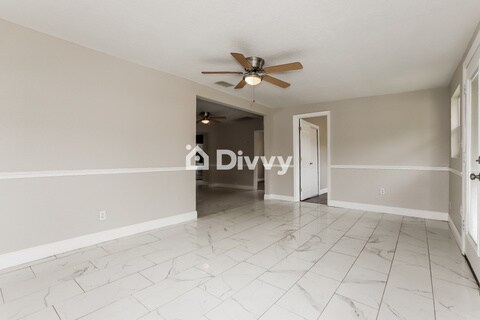 Foto del edificio - 440 S L.B. Brown Ave