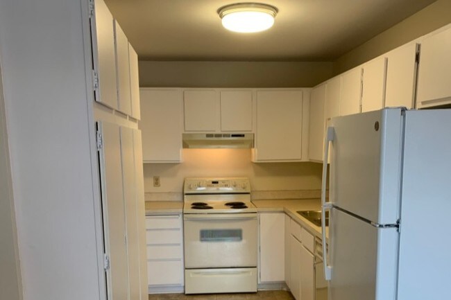 Foto del edificio - 7600 157th St W