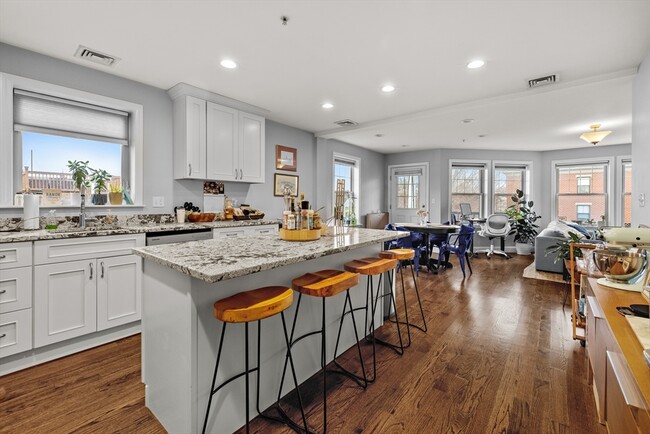 Building Photo - 297 D St