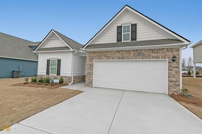 Building Photo - 51 Royal Oaks Dr