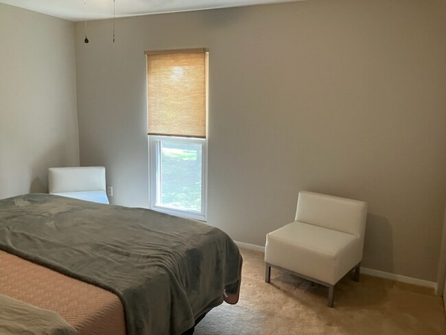 Building Photo - 11775 N Briar Patch Dr