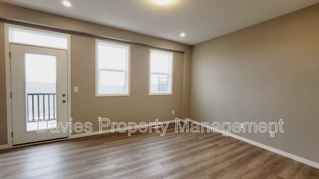Building Photo - 2072 Wonnacott Way SW