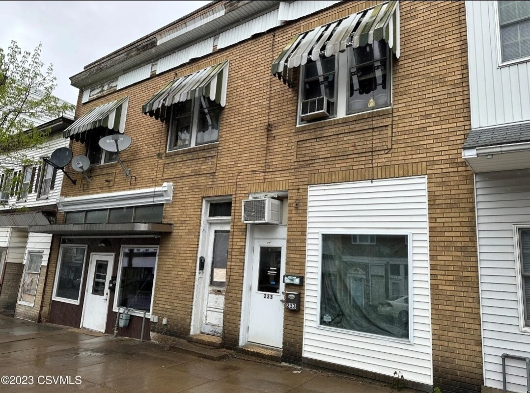 233 S Oak St Unit GOD IS GREAT, Mount Carmel, PA 17851 Condo for Rent