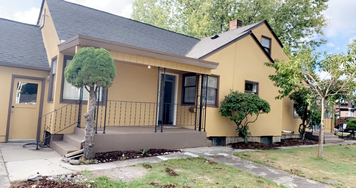 100 S 17th St, Lynden, WA 98264 House Rental in Lynden, WA