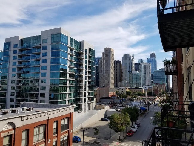 Foto del edificio - 843 W Adams #502
