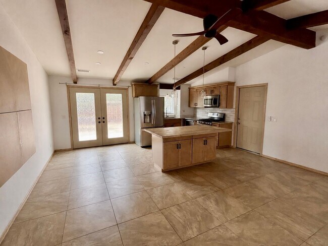 Building Photo - 50 Horse Canyon Dr