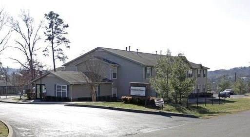 Foto del edificio - 176 Hiawassee Ave