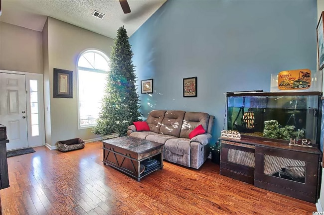 Photo - 4584 Hidden Creek Ln House